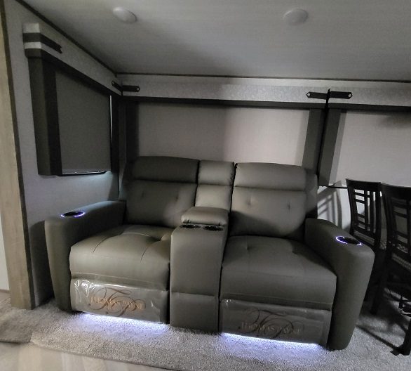 2021 FOREST RIVER SALEM HEMISPHERE 270FKS - Image 24