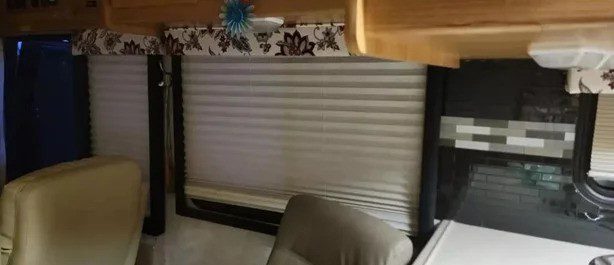 2000 HARNEY COACH WORKS RIATA SONOMA - Image 5