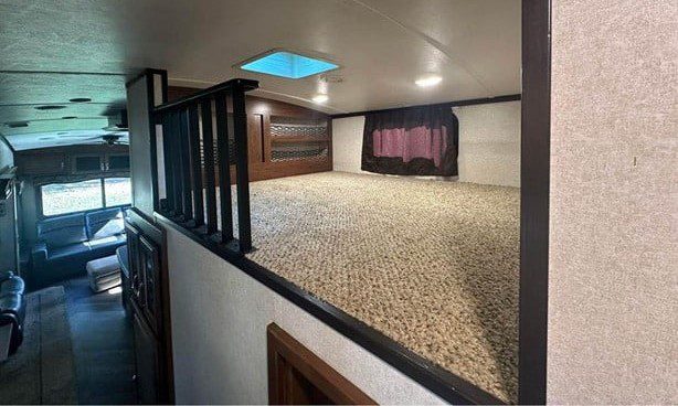 2017 JAYCO NORTH POINT 377RLBH - Image 6