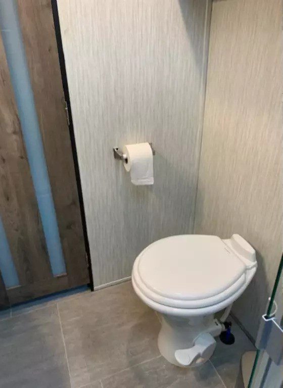 2019 Forest River Vengeance Touring Edition 381L12-6 - Image 19