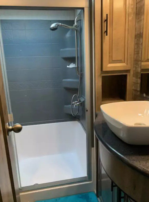 2019 Forest River Vengeance Touring Edition 381L12-6 - Image 20