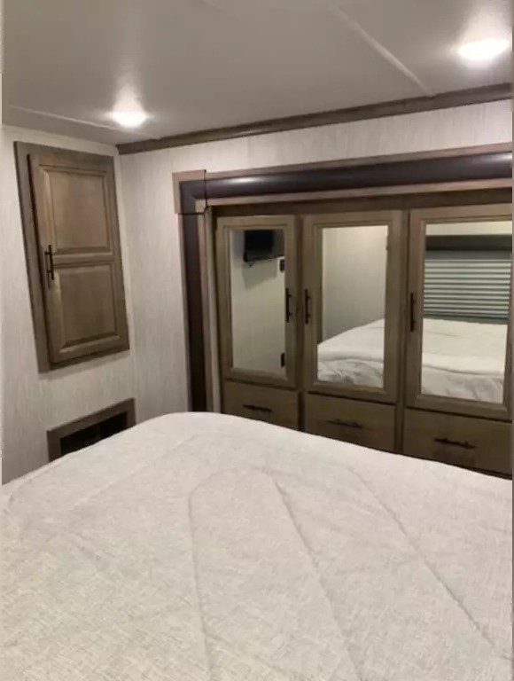 2019 Forest River Vengeance Touring Edition 381L12-6 - Image 22