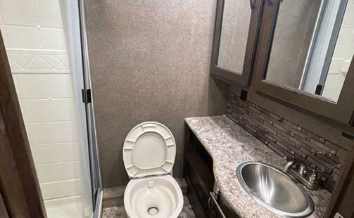 2020 Thor Chateau 28Z - Image 4