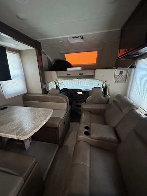 2020 Thor Quantum RW28 - Image 8