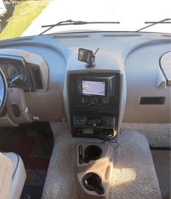 2017 WINNEBAGO SUNOVA 36Z - Image 6