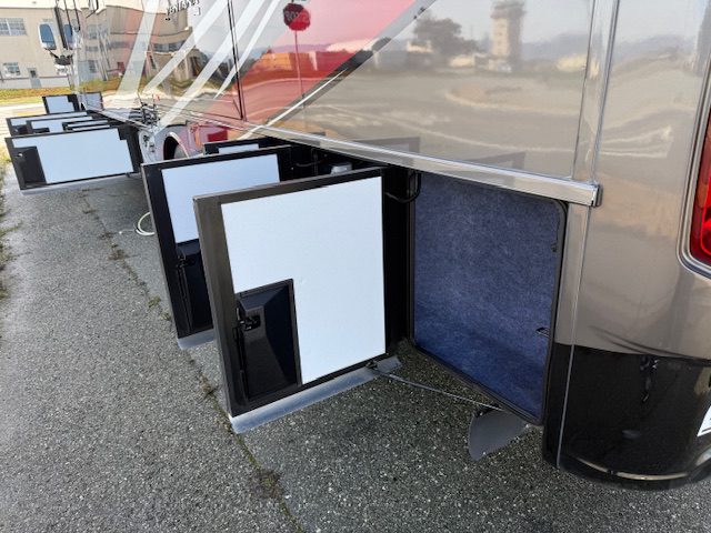 2019 NEWMAR VENTANA 4037 - Image 6