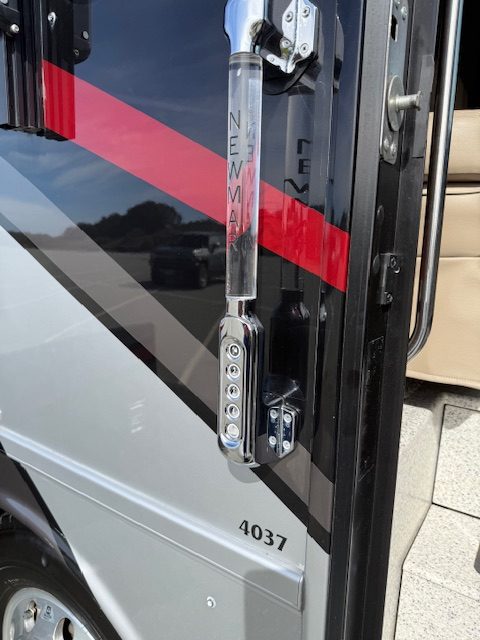 2019 NEWMAR VENTANA 4037 - Image 13