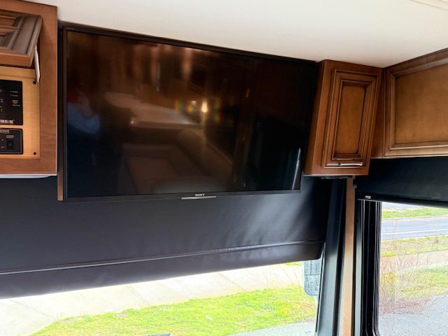 2019 NEWMAR VENTANA 4037 - Image 43