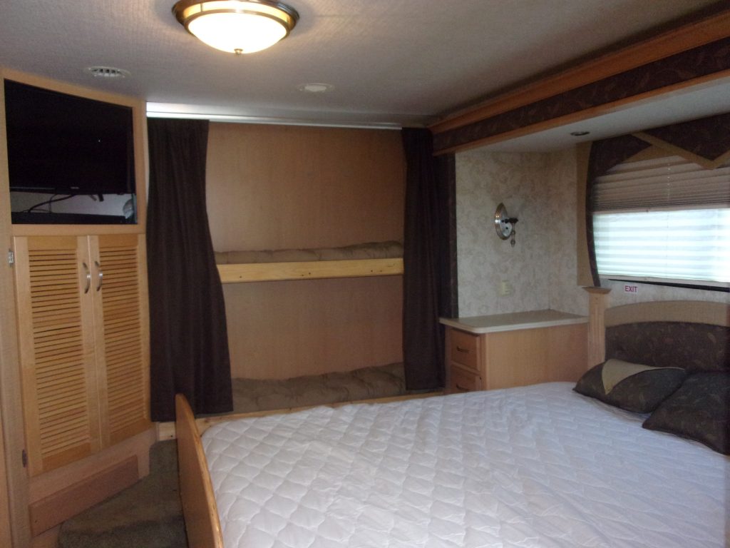 2005 National Tropical T399 - Image 12