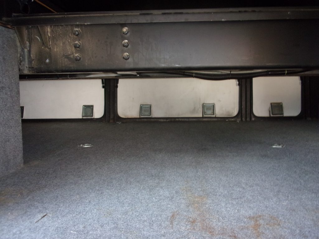 2005 National Tropical T399 - Image 23