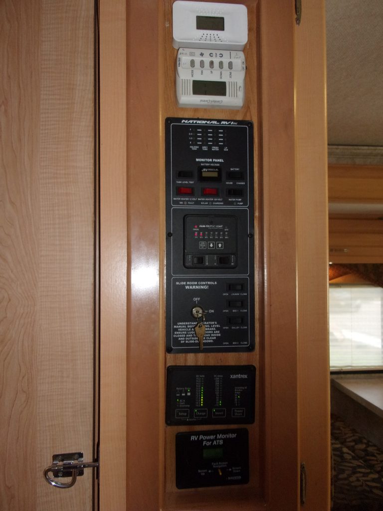 2005 National Tropical T399 - Image 32