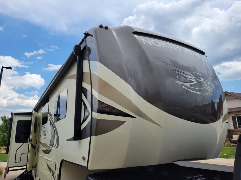 2020 JAYCO NORTH POINT 381DLQS - Image 2