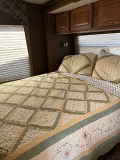 2018 Coachmen, Concord, Class C 300TS Motorhome. - Image 12
