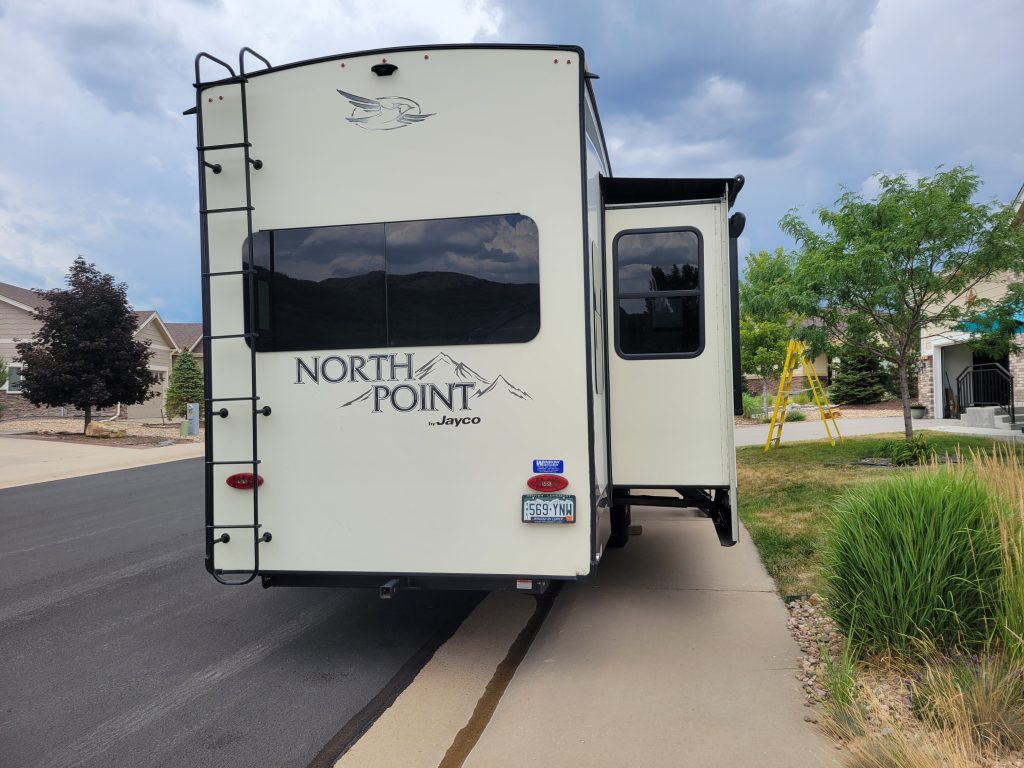 2020 JAYCO NORTH POINT 381DLQS - Image 4
