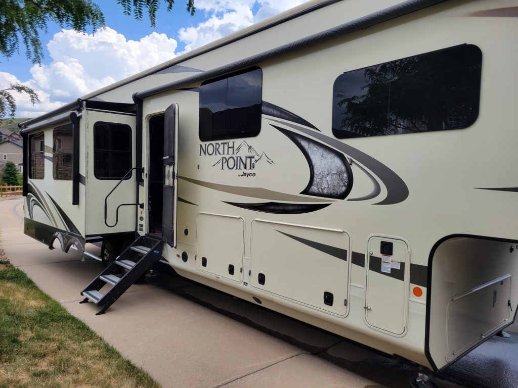 2020 JAYCO NORTH POINT 381DLQS