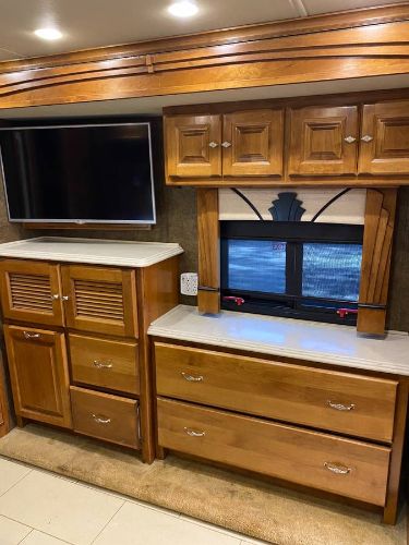 2015 TIFFIN PHAETON 40AH - Image 18