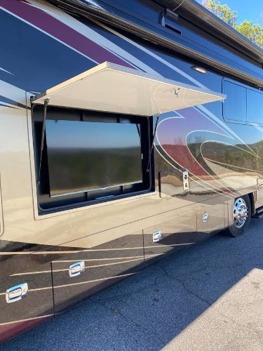 2015 TIFFIN PHAETON 40AH - Image 21