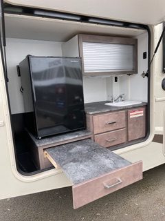 2021 WINNEBAGO VISTA 29V - Image 2