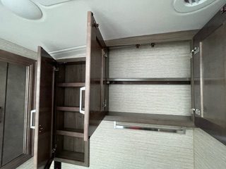 2021 WINNEBAGO VISTA 29V - Image 19