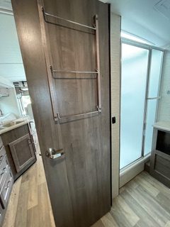 2021 WINNEBAGO VISTA 29V - Image 21