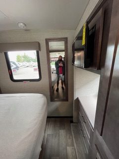 2021 WINNEBAGO VISTA 29V - Image 29