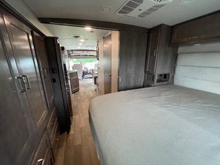 2021 WINNEBAGO VISTA 29V - Image 32