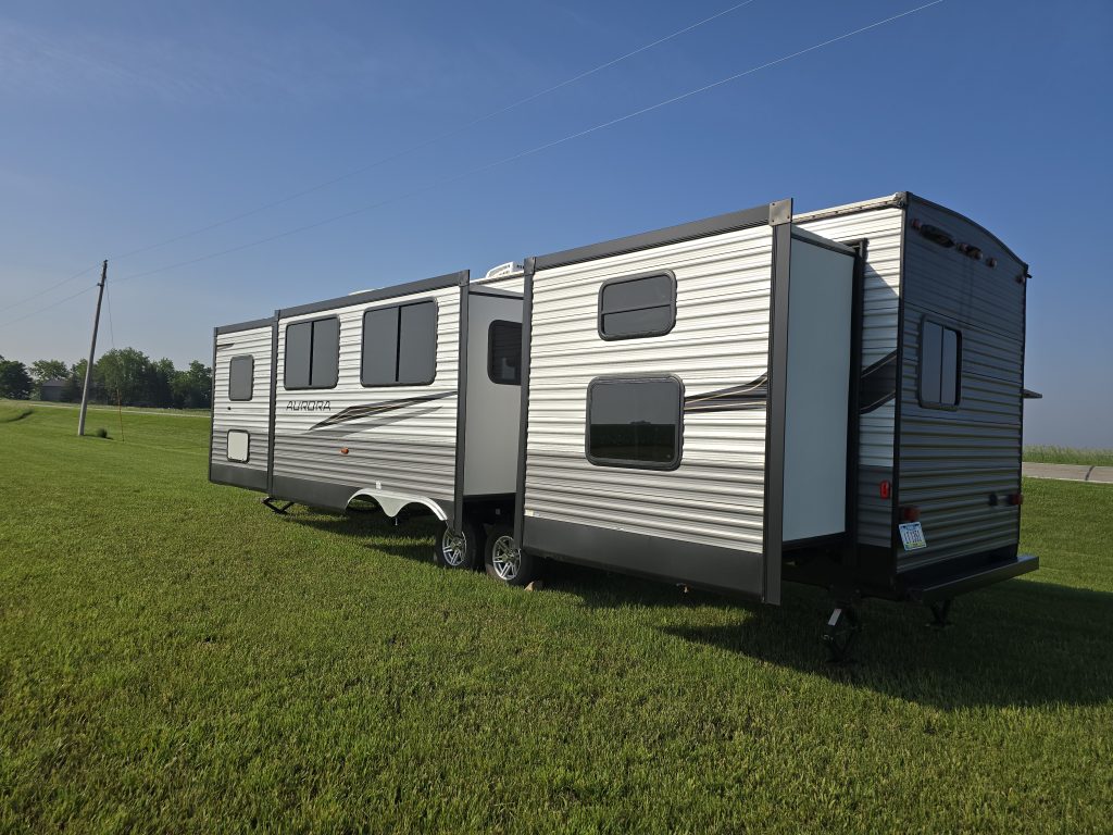 2024 FOREST RIVER AURORA 34BHTS - Image 28