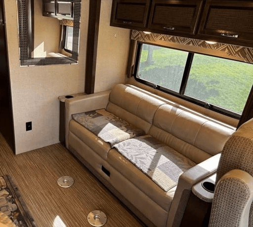2017 THOR MOTOR COACH AXIS 24.1 - Image 19