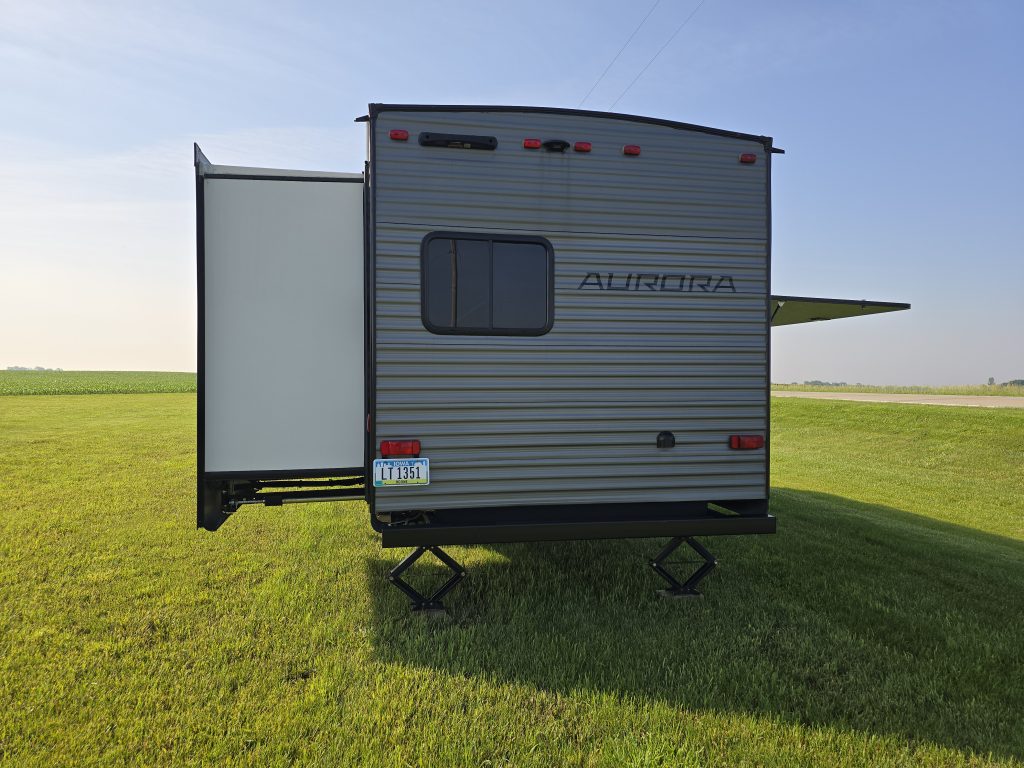 2024 FOREST RIVER AURORA 34BHTS - Image 3