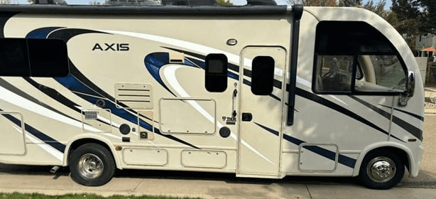 2017 THOR MOTOR COACH AXIS 24.1 - Image 4