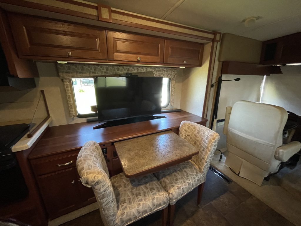 2014 ITASCA SUNSTAR 30T - Image 3