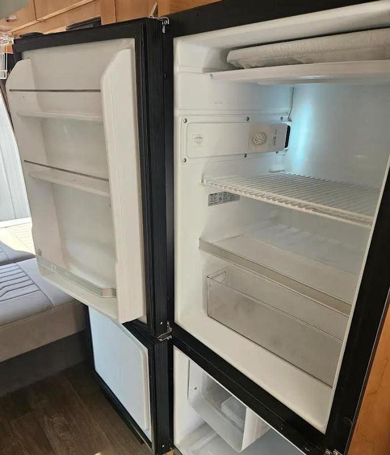 2023 Coachmen Beyond 22C Class B motorhome - Image 19