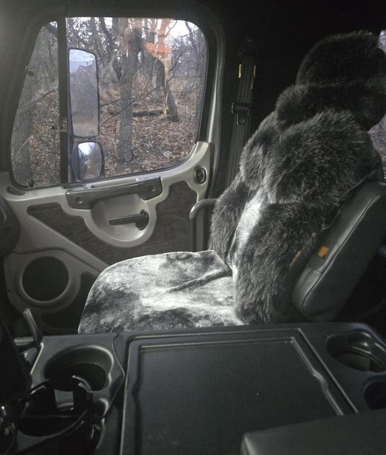 2007 Freightliner Business Class M2 106 - Image 15