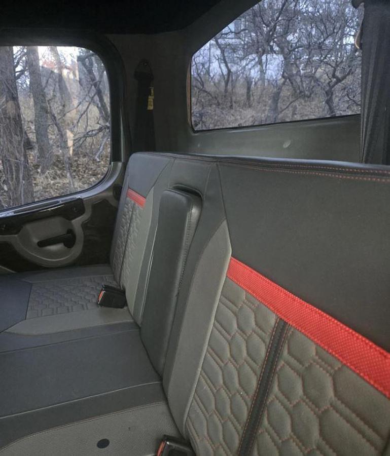 2007 Freightliner Business Class M2 106 - Image 16