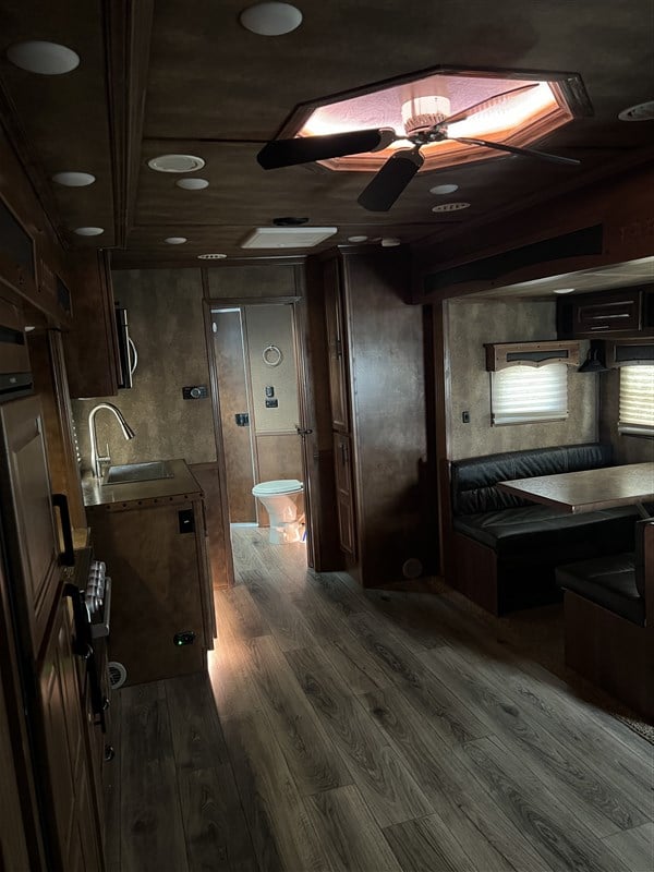 2022 Lakota Bighorn - Image 5